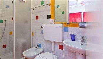 Hotel Rainbow パレルモ エクステリア 写真