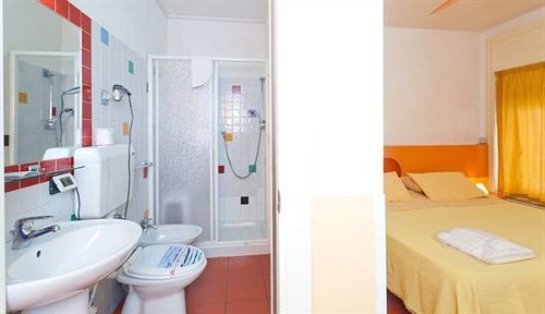 Hotel Rainbow パレルモ エクステリア 写真